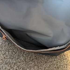 Petunia pickle bottom pivot backpack